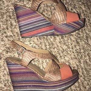 Buckle Brand Wedges